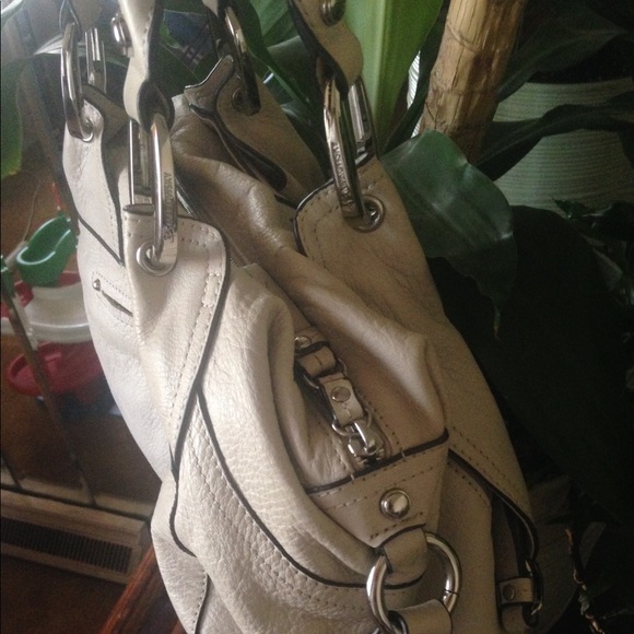 B Makowsky - Picture 4 of 7